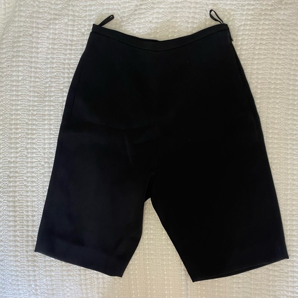 Valentino S/S 21’ Stretch Crepe Wool Silk Bermuda Shorts $1250 Size 36 Resort - Picture 6 of 16